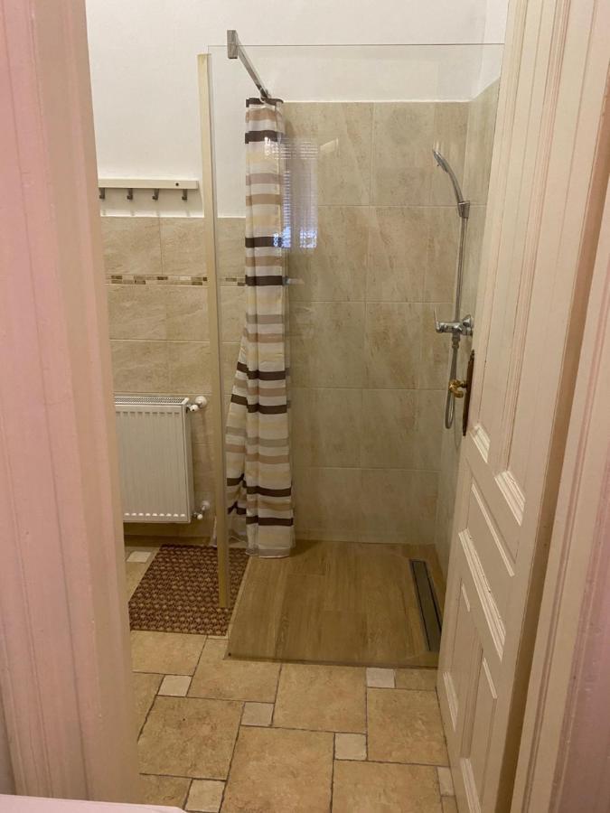 Mandy Apartments Будапеща Екстериор снимка