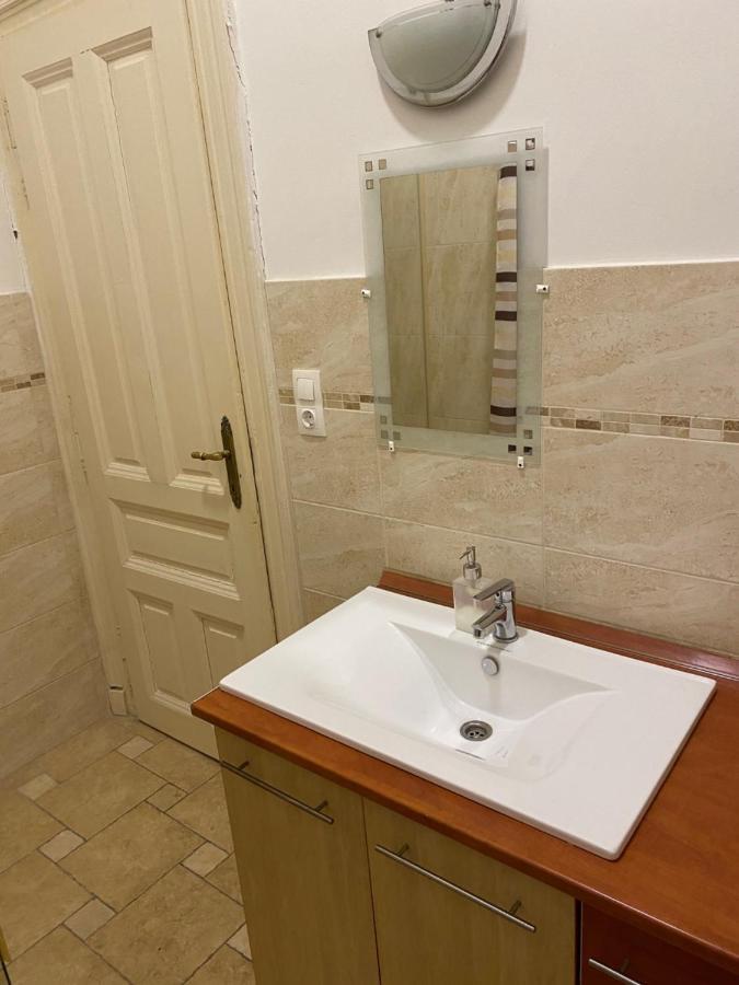 Mandy Apartments Будапеща Екстериор снимка