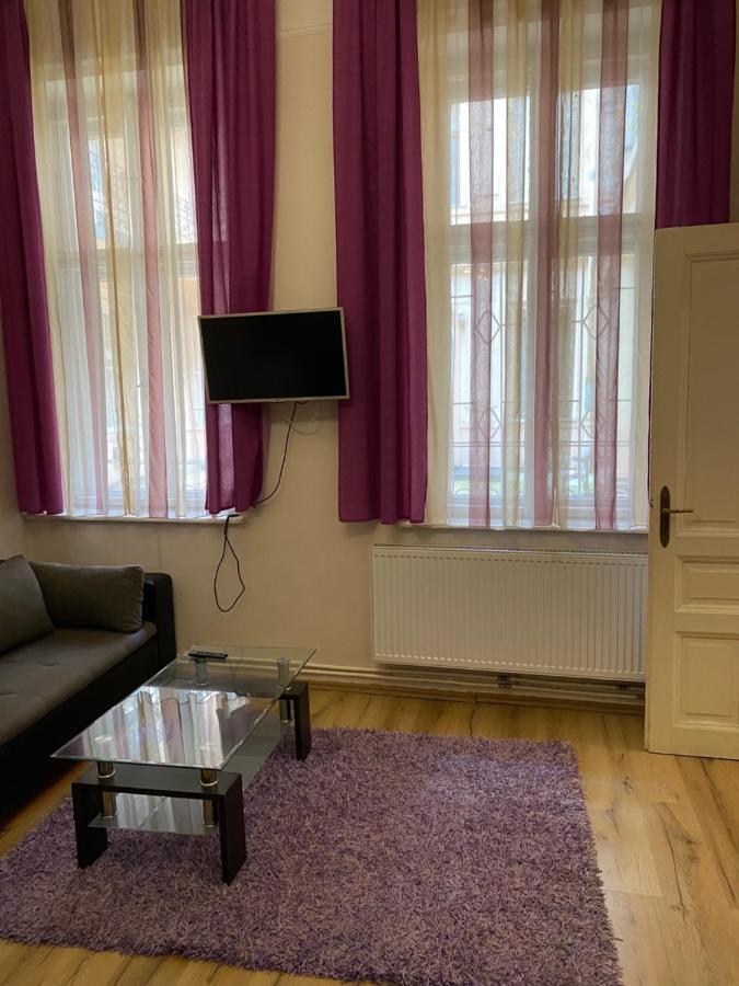 Mandy Apartments Будапеща Екстериор снимка