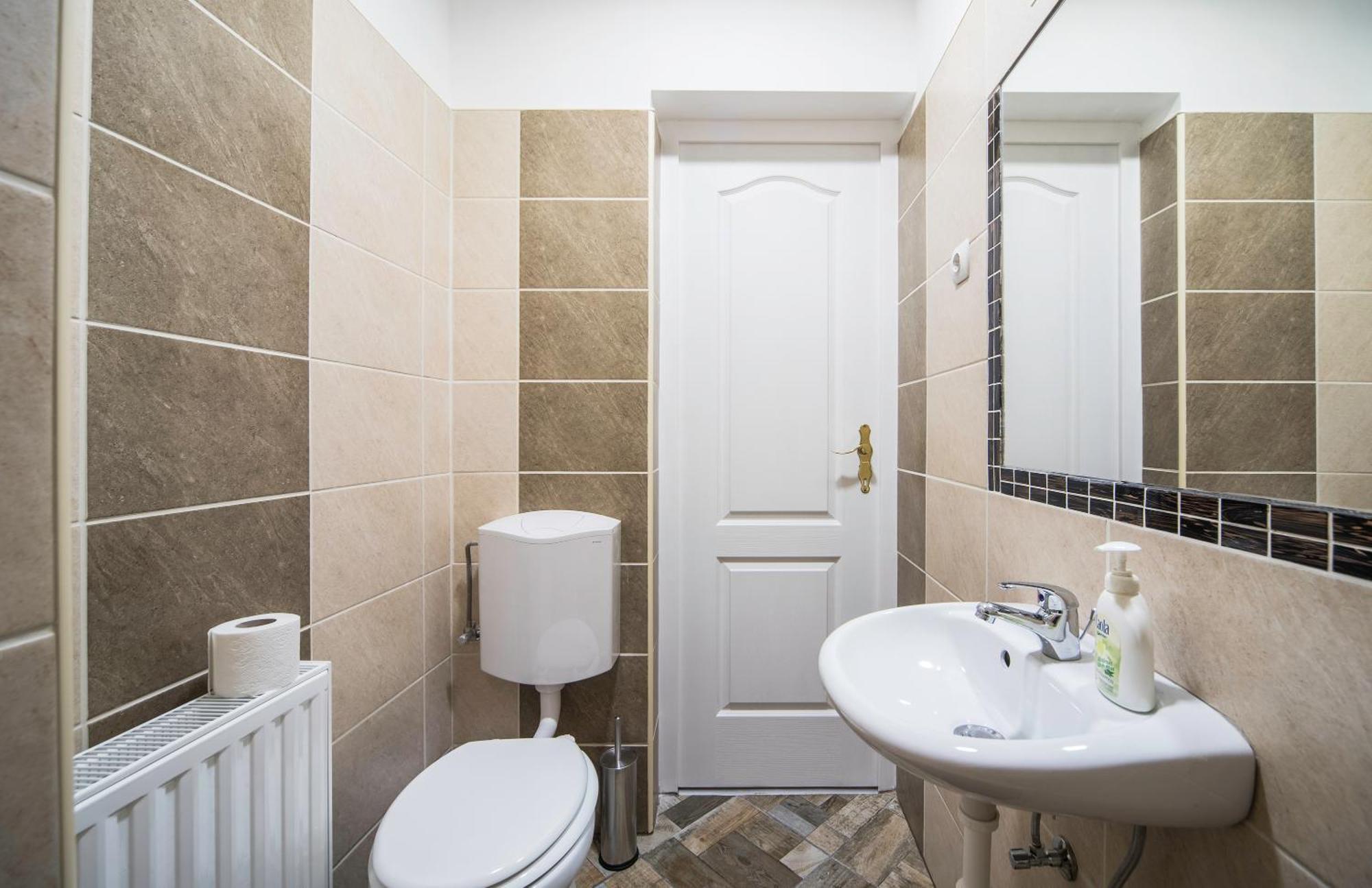 Mandy Apartments Будапеща Екстериор снимка