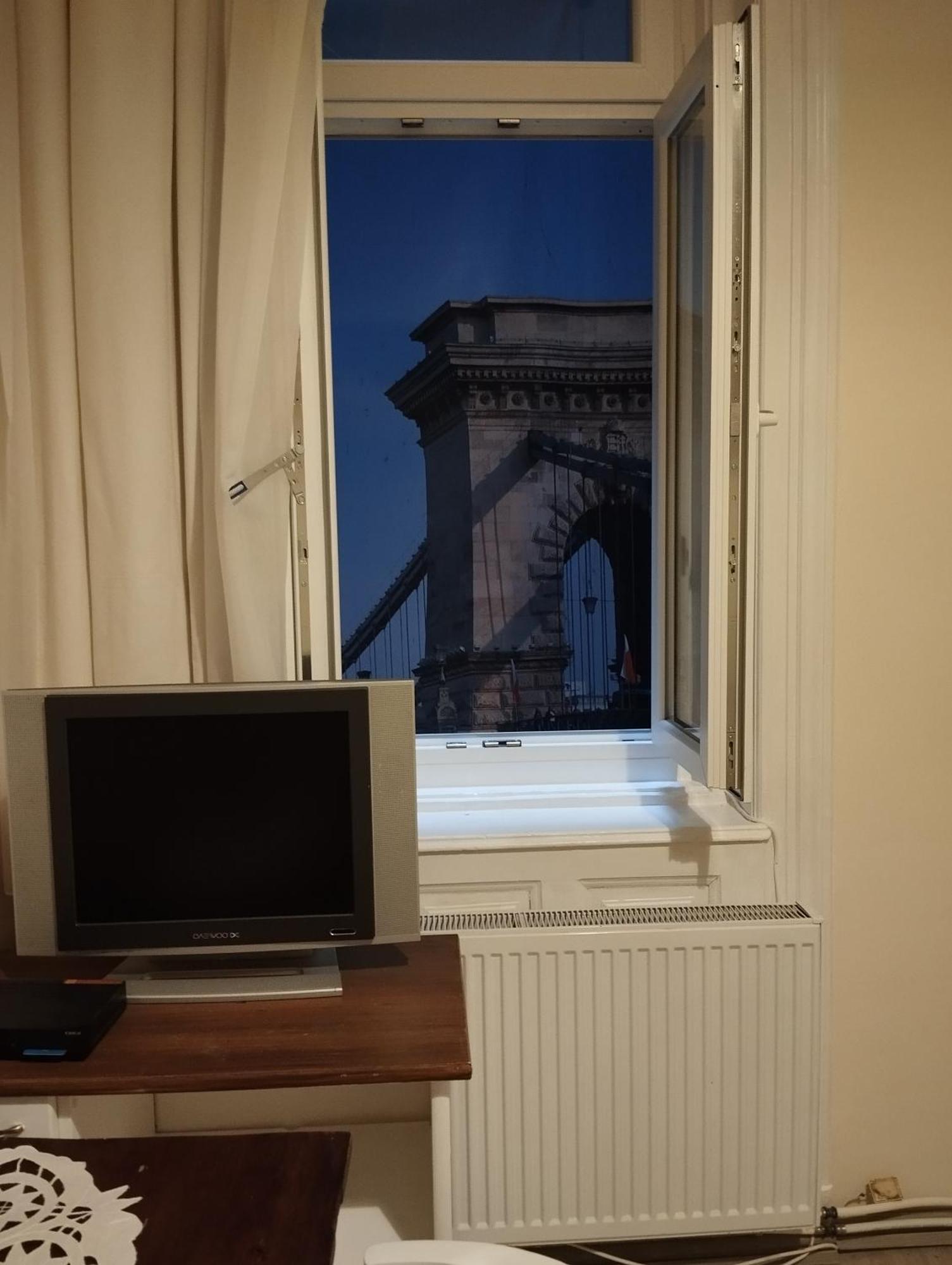 Mandy Apartments Будапеща Екстериор снимка