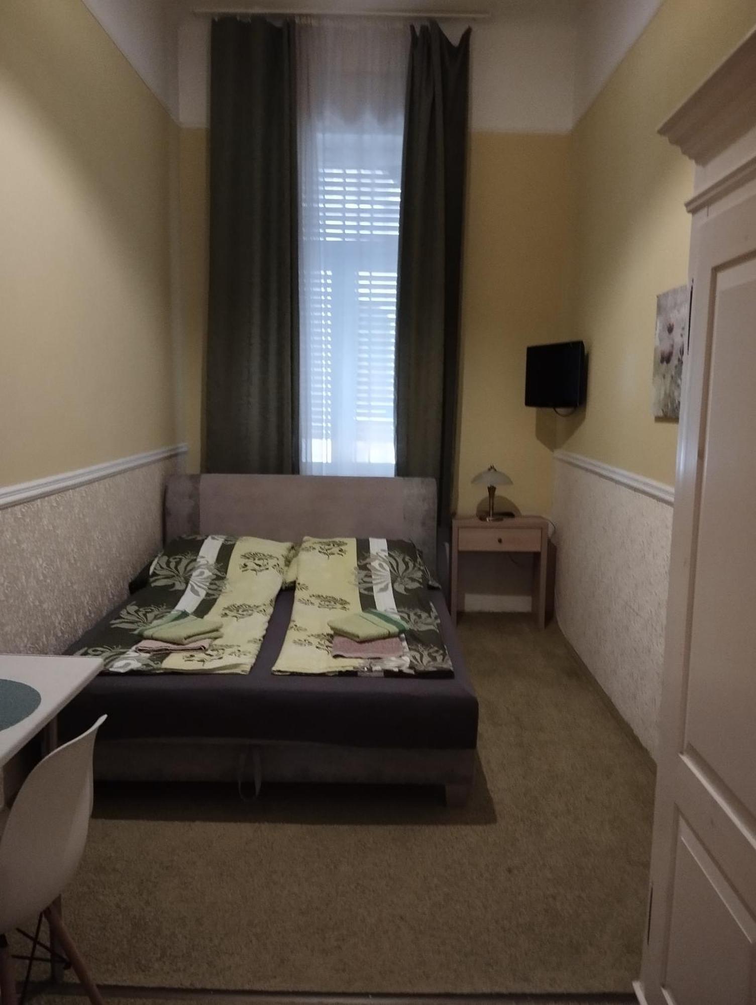 Mandy Apartments Будапеща Екстериор снимка